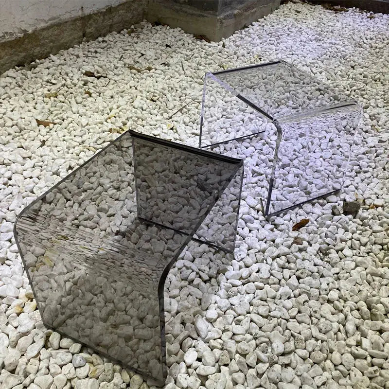 Table d'Appoint en Verre Transparent - Stann Zi | Tokko Studio.