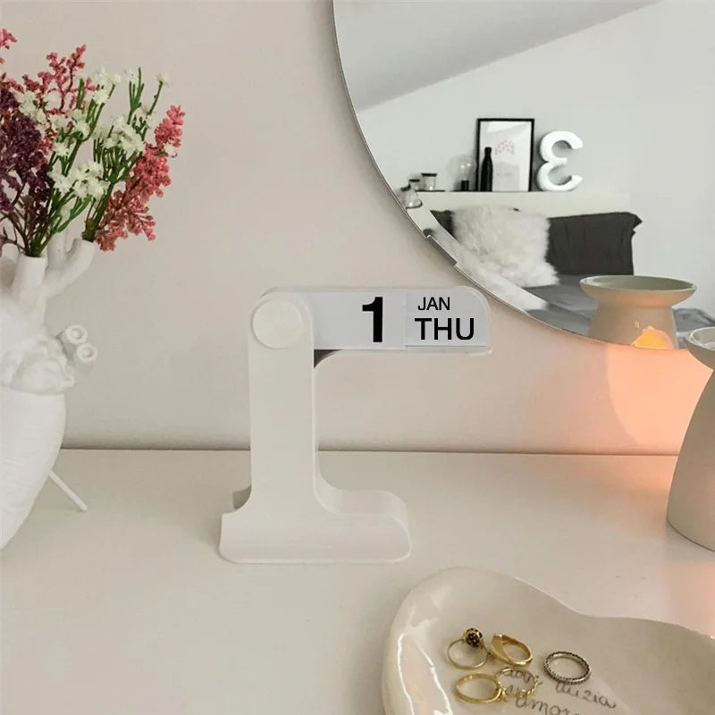 Calendrier de Bureau | Tokko Studio.