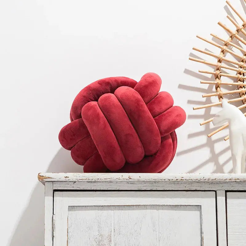 Coussin Boule Nouée Douce | Tokko Studio.