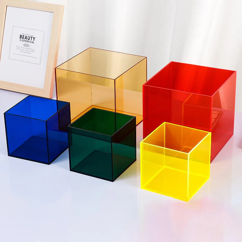 Présentoir Cube en Acrylique | Tokko Studio.
