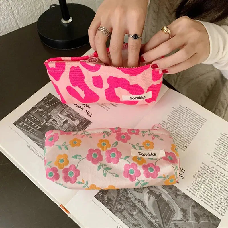 Trousse à Maquillage Fleurie | Tokko Studio.