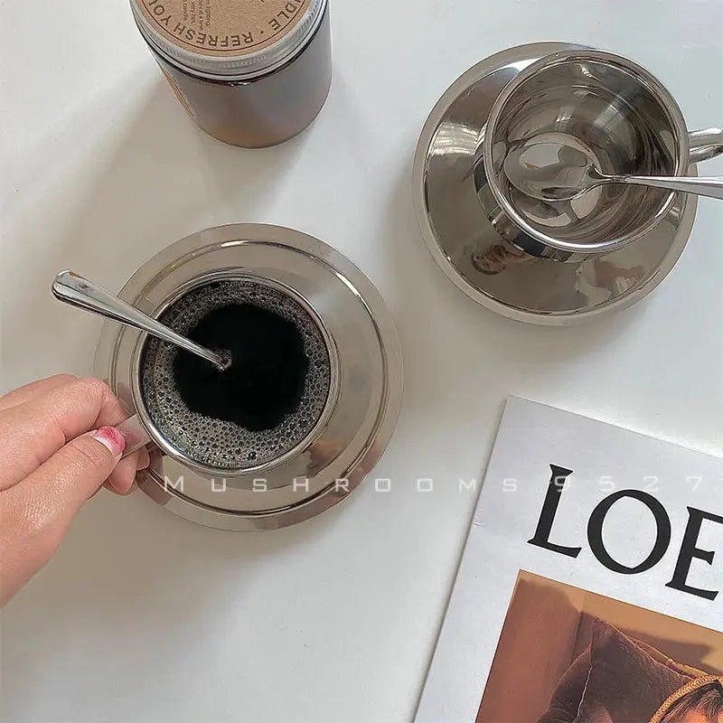 Tasse et Soucoupe en Acier Inoxydable | Tokko Studio.