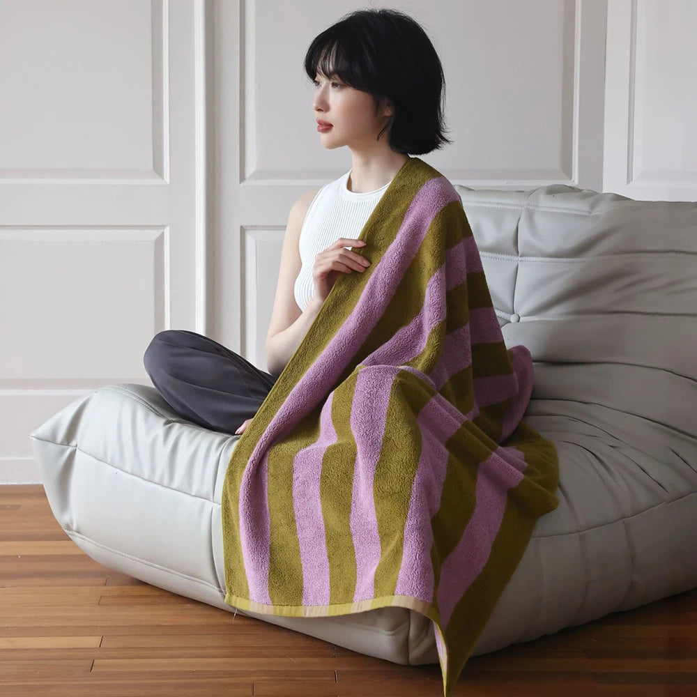 Serviette de Bain Rayée | Tokko Studio.