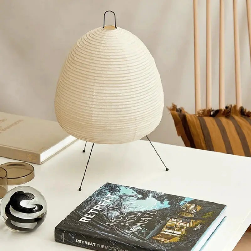 Lampadaire Tripode en Papier de Riz Japonais |  Tokko Studio.