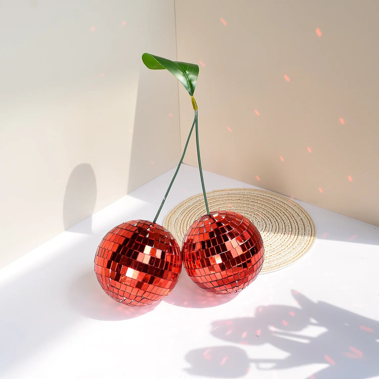 Boules Disco Cerises |  Tokko Studio.