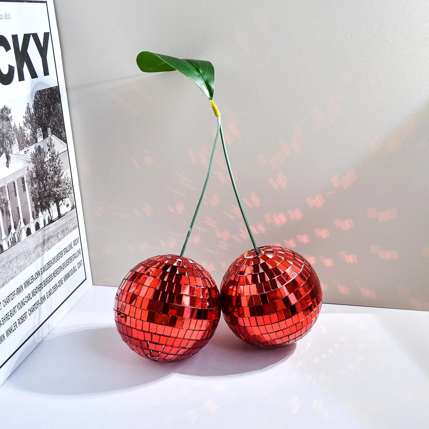 Boules Disco Cerises |  Tokko Studio.